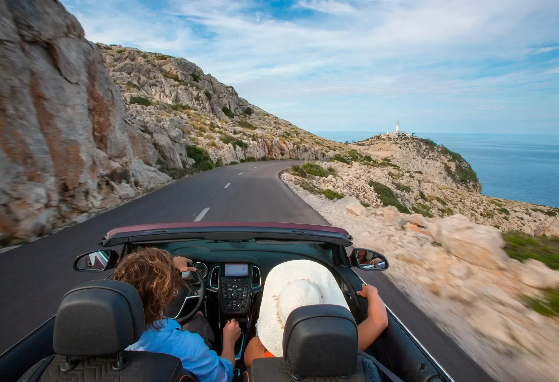 Driving in Europe: tips and tricks for your next road trip
